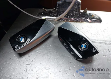 2023 BMW 740 I z USA, uszkodzony, nr VIN WBA23EH05PCM73559